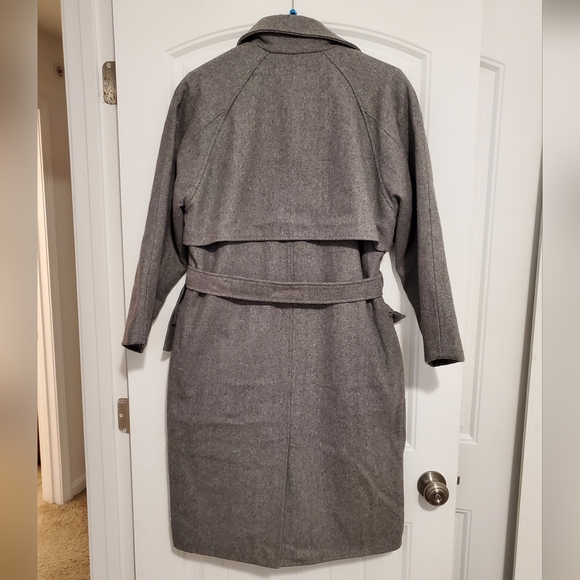 Winter coat with down interlayer - Picture 8 of 13